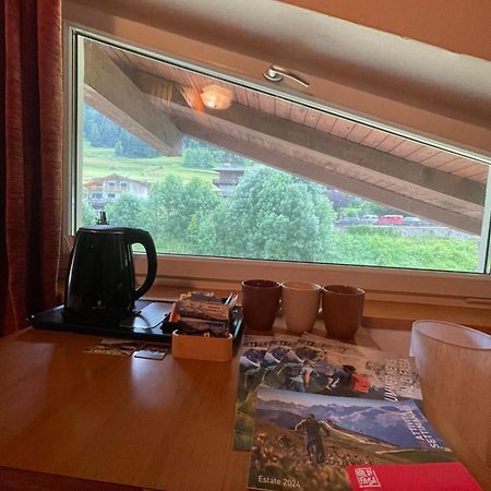 Hotel Picchio Rosso - Stanza Privata Con Bagno In Val Di Fassa Pera Exteriér fotografie