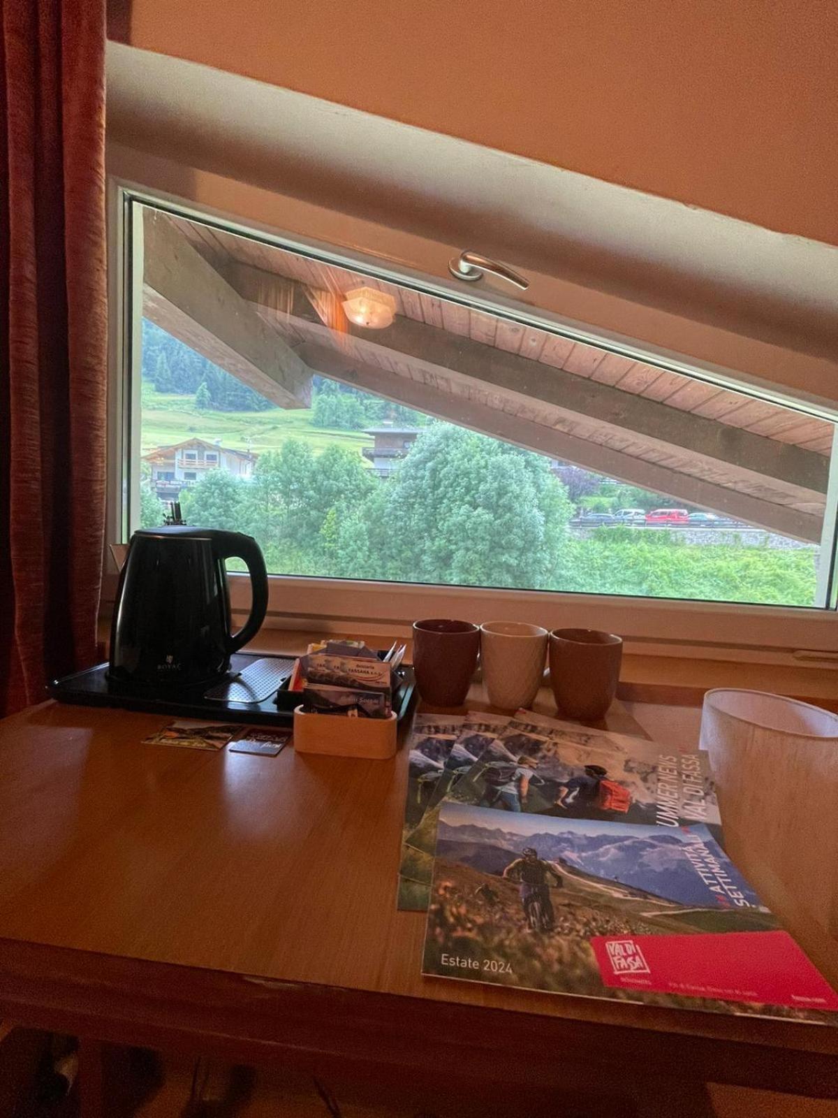 Hotel Picchio Rosso - Stanza Privata Con Bagno In Val Di Fassa Pera Exteriér fotografie